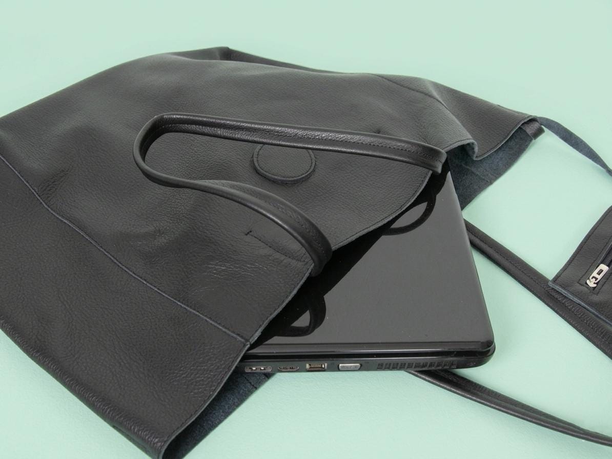 Everyday Slouchy Tote in Full-Grain Leather – Black Edition