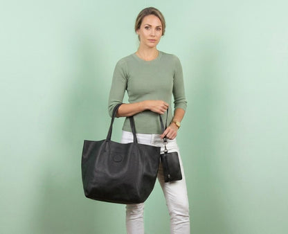 Everyday Slouchy Tote in Full-Grain Leather – Black Edition
