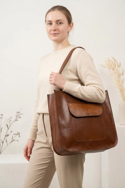 Handcrafted Italian Leather Shopper Bag: Brown Shoulder Bag